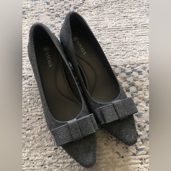 Vivaia Titli Sustainable Pointed Toe Low Heel Retro Bow Accent Size 38.5 - Picture 4 of 11